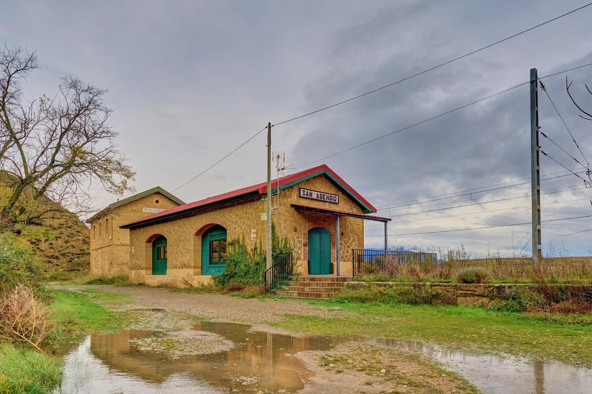 La Estacion De San Asensio Villa Luaran gambar